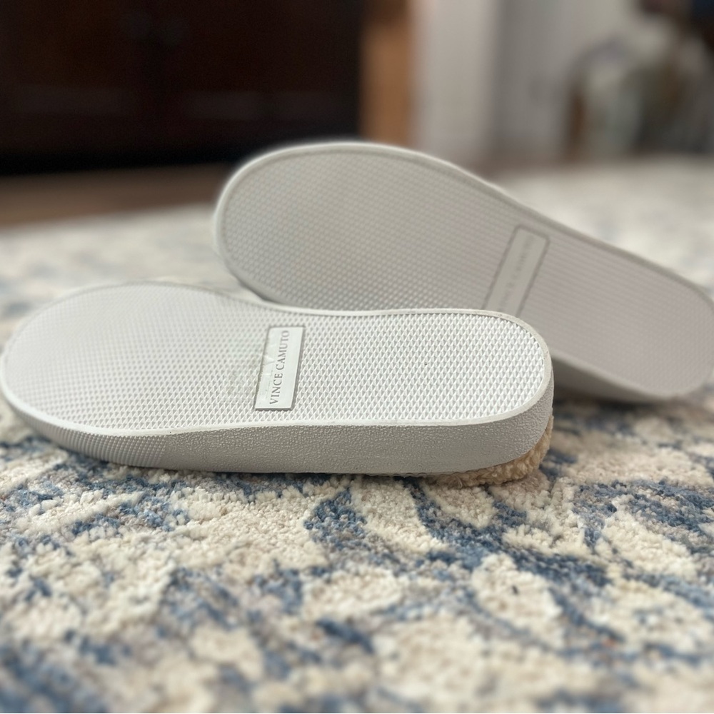 NEW Vince Camuto Madrista leather slip on sneakers with faux shearling. … - Picture 6 of 8